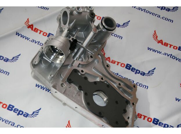 Передняя крышка (масляный насос) Cummins ISF2.8 Артикул 5272726 / 5273772 Газель