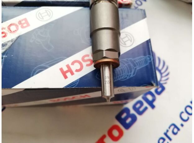 Форсунка Bosch двигателя Cummins -- Камминз ISF2.8  0445110376