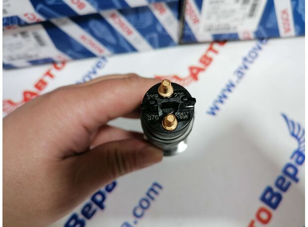 Форсунка Bosch  Cummins QSL9 / QSC8.3 0445120236  5263308