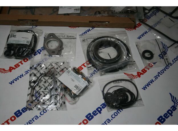 Комплект прокладок низ  двигателя Cummins -- Камминз ISF3.8