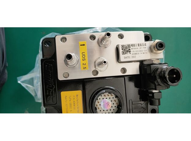 Дозирующий насос мочевины Cummins ISB Евро 4 5273338 4937955 4999798